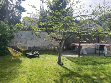 Maison à vendre 7 pièces de 165 m² à Saint-Maur-des-Fossés