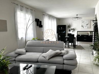 Maison à vendre 6 pièces de 132 m² à Fontenay-Trésigny