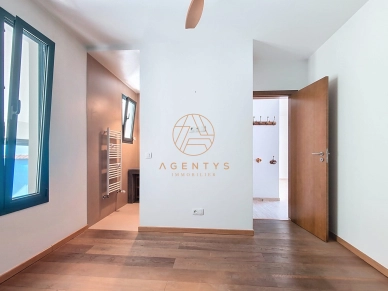 Maison à vendre 6 pièces de 117,38 m² à Saint-Maur-des-Fossés