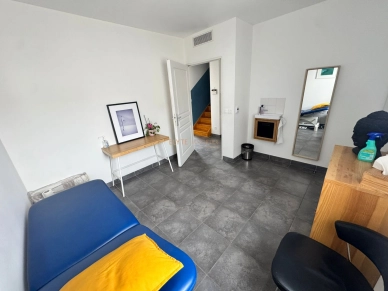 Maison à vendre 4 pièces de 94 m² à Châteauneuf-les-Martigues