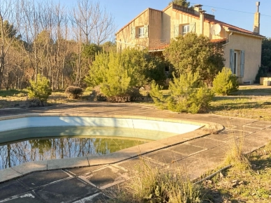 Maison à vendre 4 pièces de 105 m² à Jouques