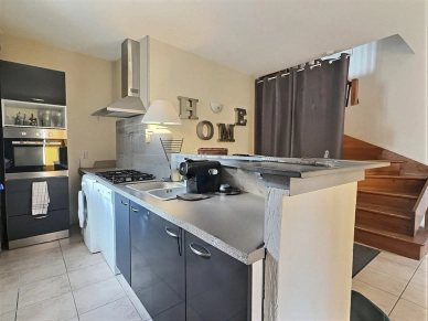 Appartement à vendre 2 pièces de 47 m² à Saint-Chamas