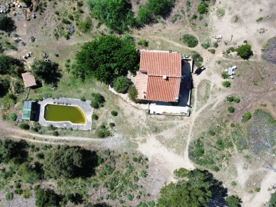 Maison à vendre 4 pièces de 105 m² à Jouques