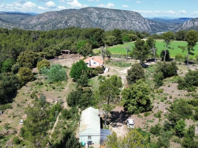 Maison à vendre 4 pièces de 105 m² à Jouques