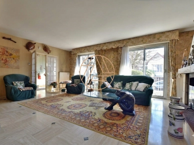 Maison à vendre 7 pièces de 153 m² à Saint-Maur-des-Fossés