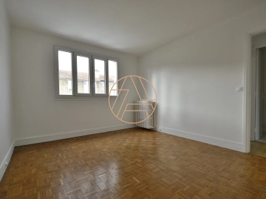 Appartement à vendre 3 pièces de 60 m² à Saint-Maur-des-Fossés
