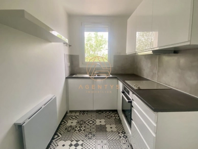 Appartement à louer 3 pièces de 55 m² à Saint-Maur-des-Fossés