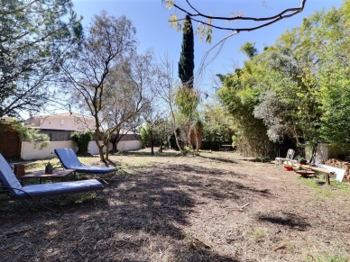 Maison à vendre 6 pièces de 167 m² à Saint-Chamas