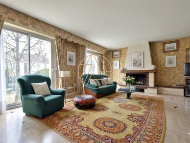 Maison à vendre 7 pièces de 153 m² à Saint-Maur-des-Fossés