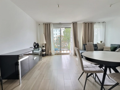 Appartement à louer 3 pièces de 71,79 m² à Saint-Maur-des-Fossés