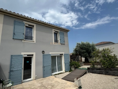 Maison à vendre 4 pièces de 94 m² à Châteauneuf-les-Martigues