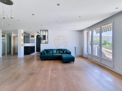Appartement à vendre 3 pièces de 82 m² à Saint-Maur-des-Fossés