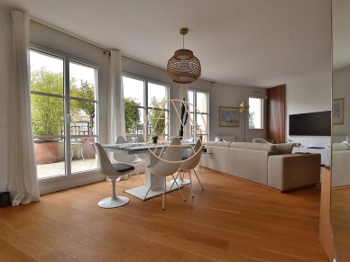 Appartement à vendre 2 pièces de 61 m² à Saint-Maur-des-Fossés