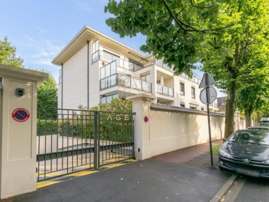 Appartement à vendre 4 pièces de 98 m² à Saint-Maur-des-Fossés