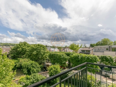 Appartement à vendre 4 pièces de 92 m² à Saint-Maur-des-Fossés