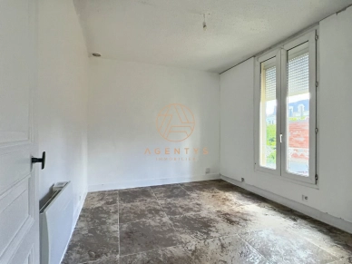 Appartement à louer 2 pièces de 28,32 m² à Saint-Maur-des-Fossés