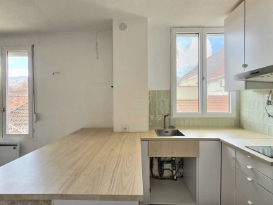 Appartement à louer 2 pièces de 28,32 m² à Saint-Maur-des-Fossés