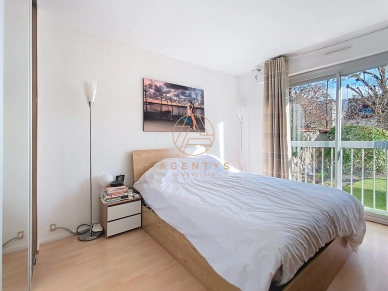 Appartement à vendre 3 pièces de 65 m² à Saint-Maur-des-Fossés