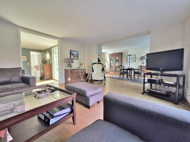 Maison à vendre 7 pièces de 150 m² à Saint-Maur-des-Fossés