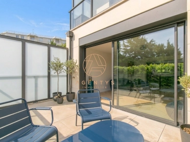 Appartement à vendre 4 pièces de 98 m² à Saint-Maur-des-Fossés