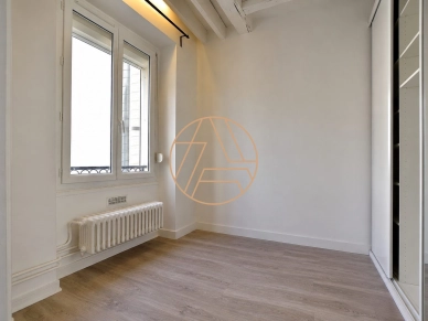 Appartement à vendre 2 pièces de 25,67 m² à Paris
