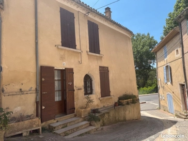 Maison à vendre 5 pièces de 92 m² à Jouques