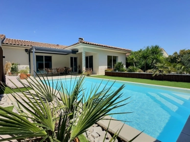 Maison à vendre 5 pièces de 120 m² à Saint-Chamas