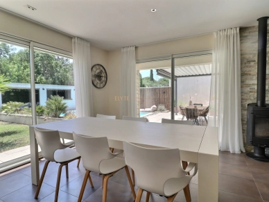 Maison à vendre 5 pièces de 120 m² à Saint-Chamas