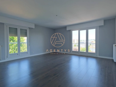 Appartement à louer 4 pièces de 75,96 m² à Saint-Maur-des-Fossés