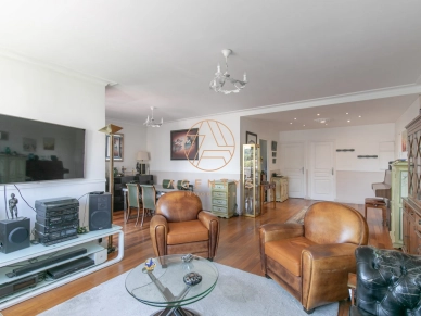 Appartement à vendre 5 pièces de 100,05 m² à Saint-Maur-des-Fossés