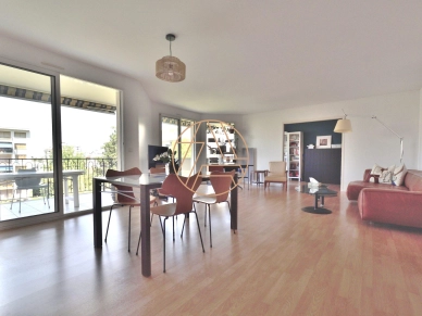 Appartement à vendre 5 pièces de 120 m² à Saint-Maur-des-Fossés