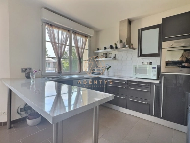 Maison à vendre 7 pièces de 157 m² à Le Plessis-Trévise