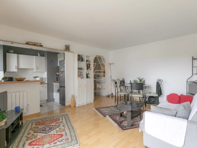 Appartement à vendre 2 pièces de 44,21 m² à Saint-Maur-des-Fossés
