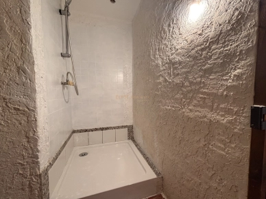 Maison à vendre 3 pièces de 57 m² à Esparron