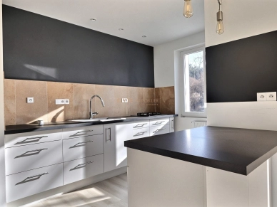 Maison vendu 4 pièces de 105 m² à Jouques