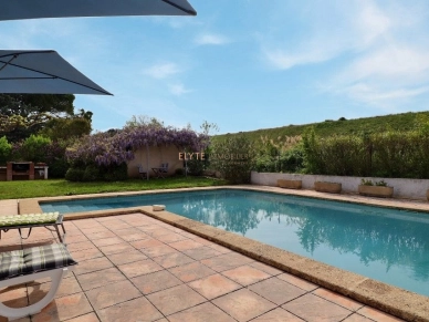 Maison vendu 6 pièces de 135 m² à Peyrolles-en-Provence