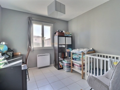 Maison vendu 4 pièces de 77 m² à La Fare-les-Oliviers