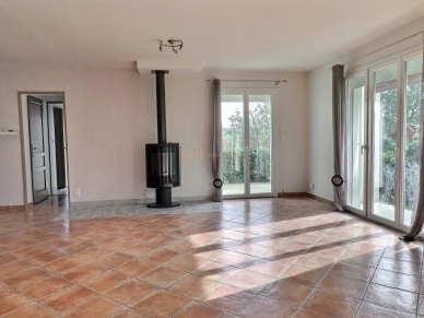Maison vendu 5 pièces de 105 m² à Saint-Chamas