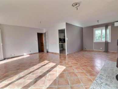 Maison vendu 5 pièces de 105 m² à Saint-Chamas
