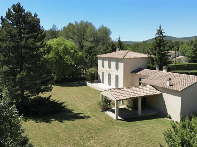 Maison à vendre 5 pièces de 132 m² à Nans-les-Pins