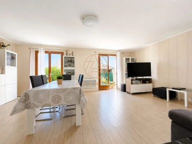 Maison à vendre 5 pièces de 94 m² à Villiers-sur-Marne