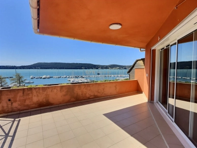 Appartement à vendre 4 pièces de 82 m² à Saint-Chamas