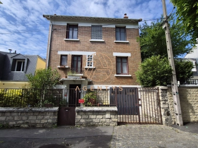 Maison à vendre 5 pièces de 137 m² à Le Perreux-sur-Marne