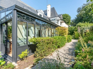 Maison à vendre 9 pièces de 243 m² à Le Perreux-sur-Marne