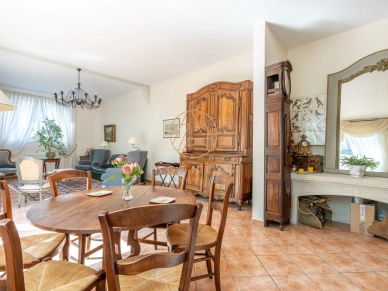 Maison à vendre 9 pièces de 243 m² à Le Perreux-sur-Marne