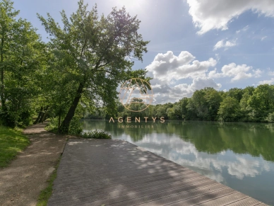 Maison à vendre 5 pièces de 112 m² à Saint-Maur-des-Fossés