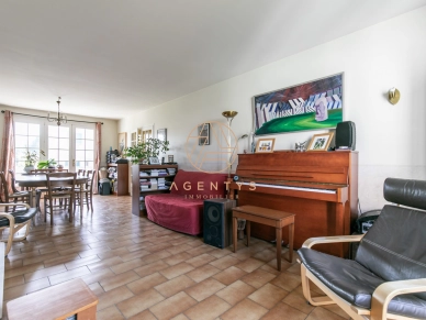 Maison à vendre 5 pièces de 127,65 m² à Ormesson-sur-Marne
