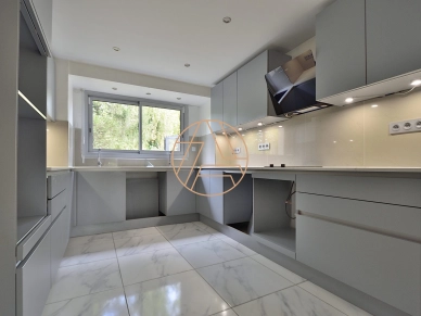 Appartement à vendre 4 pièces de 97,05 m² à Saint-Maur-des-Fossés