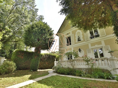 Maison à vendre 8 pièces de 200 m² à Saint-Maur-des-Fossés