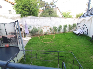 Maison à vendre 6 pièces de 112 m² à Saint-Maur-des-Fossés